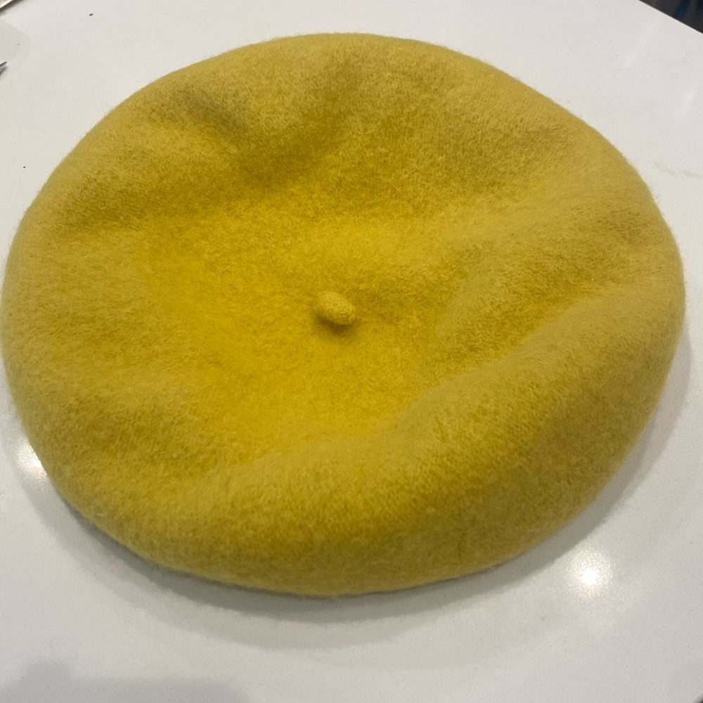 Ochre yellow Zara wool beret NWOT